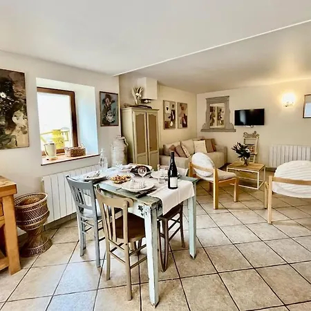 شقة Bienvenue Au Clos D Albertine *