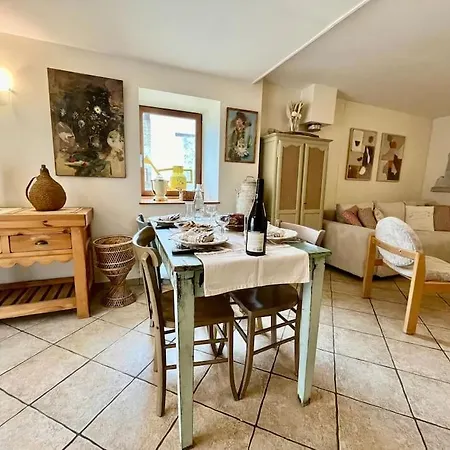 Bienvenue Au Clos D Albertine شقة